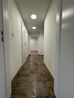 Na predaj 3 izbový byt po kompletnej rekonštrukcii Handlová - 10