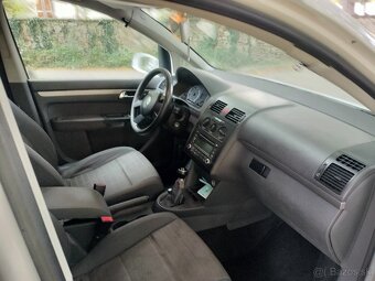 Volkswagen TOURAN 1.9 TDI ELEGANCE 77KW M6 ROK 2006 - 10