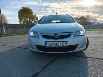 Opel Astra J Sport Tourer 1.7 CDTI 92kW - 10