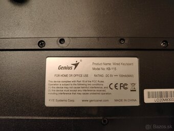 17" LCD monitory - 10