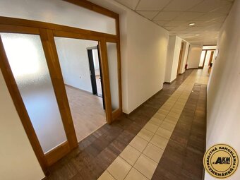 Exkluzívne kancelárske priestory v centre mesta Zvolen - 10