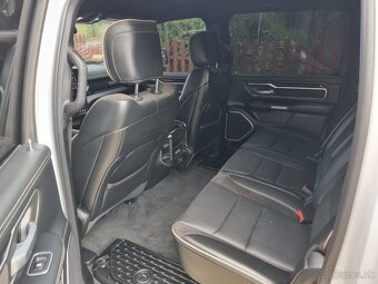 Ram 1500 Laramie 2020 5.7 Hemi 4x4 - 10