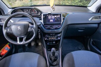 Peugeot 2008 - 10