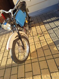 Jawa 23 Mustang - 10