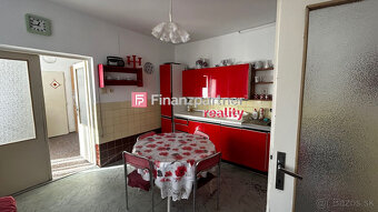 Dvojpodlažný 5-izbový rodinný dom, Madunice - 10