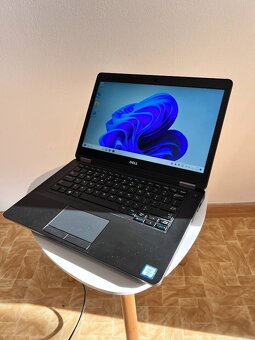 Notebook 14" DELL.Intel i5-6300U 2x2,40GHz.8gb ram.120g SSD - 10