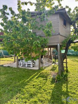 PREDAJ - Slnečná záhrada s chatkou v ZO Sĺňava, Piešťany (Dr - 10