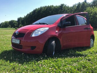 Toyota Yaris 1.0 VVTi - 10