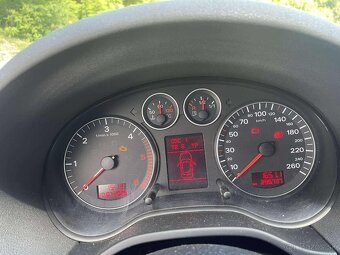 Audi A3 1.9 TDI (2005) S-line - 10