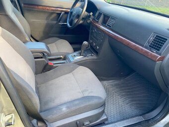 Opel Vectra 2.2 - 10