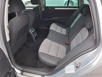 ŠKODA SUPERB COMBI 1,6 TDi 77kW 2013 - 10