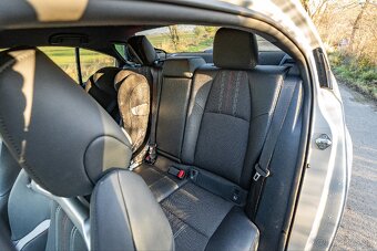 Toyota corolla 1.8 hybrid GR - 10