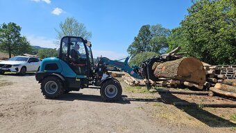 nakladač, kloubák, motor 50 Hp Kubota, 4 válce, - 10