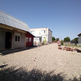 Na predaj Dom 4 izbový - Hronovce s veľkým pozemkom - 10