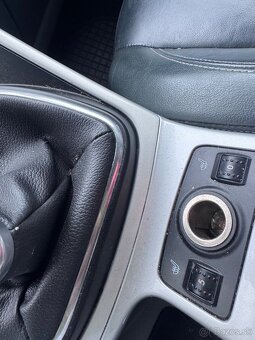 Ford Grand C-MAX 1.6 TDCi | Nová STK | - 10