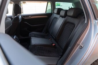 Volkswagen Passat Variant Highline - 10