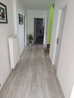Rodinný dom na okraji mesta Žarnovica - 10