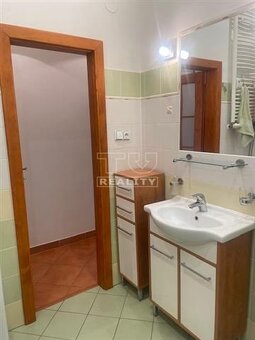 REZERVOVANÝ- EXKLUZÍVNE 2 IZBOVY BYT , Žilina , 47,2m2 - 10