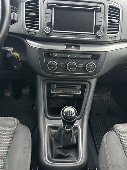 Volkswagen Sharan Highline 2.0, 103 kW, 2014, 7 miestne - 10