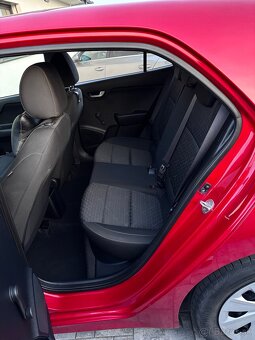 KIA RIO 2019 - 10