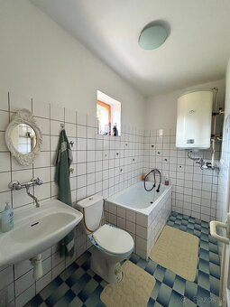 Rodinný dom/chalupa vo výbornej lokalite (Dolné borody) - 10