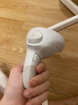 Oculus Quest 2 (128GB) - 10