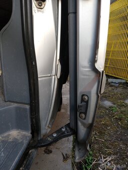 Mercedes benz VITO W639 r.2007 - dveře řidič a šoupačky - 10