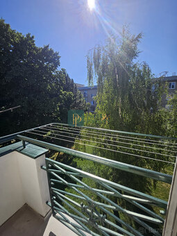 Prenájom krásny 2 izb.byt, balkón,centrum mesta,park. miesto - 10