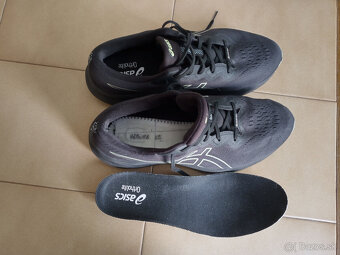 Panske bezecke Gore-Texove tenisky ASICS GEL PULSE. - 10
