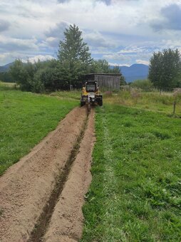 Ryhovanie ,drazkovanie trencher -pripojky vody ,elektriky - 10