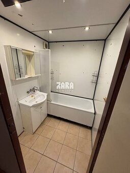 Prakovce - Veľký 3 izbový byt  78 m², 5/8 posch loggia, - 10