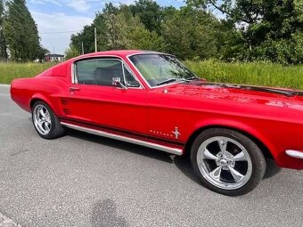Ford Mustang Fastback 1967 - 10