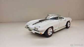 CHEVROLET CORVETTE - 10