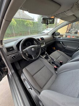 Golf V - 10