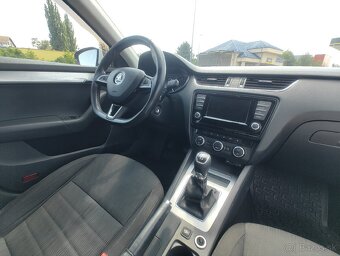 ŠKODA OCTAVIA 3 COMBI ELEGANCE 2016 1.6 TDI 81 KW 261 000 KM - 10