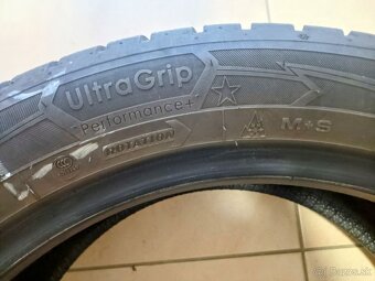 Predám zimné pneumatiky Goodyear 225/50 R18 - 10