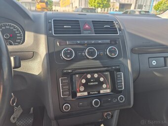 REZERVOVANÉ Volkswagen Touran 2.0 TDI Comfortline DSG - 10