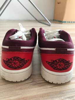 Tenisky Nike c. 39 - 10