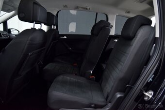 Touran 2.0 TDI Highline DSG, Matrix, ACC, Ťažné, Kamera - 10