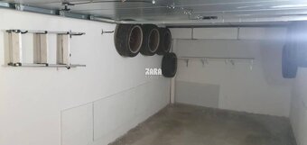 Západ -Terasa - ul. Idánska, 18 m². GARÁŽ.Elektronická brána - 10