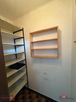 2 izbový byt s balkónom, záhradou a garážou, Nové Mesto nad - 10