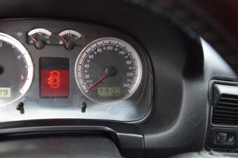 Volkswagen Golf Variant 1.9 TDI - 10