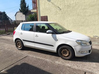 Fabia 2 - 10