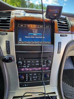 Predám CADILLAC ESCALADE - 10