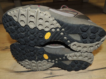 Salomon Wings Access GoreTex a Mammut GTX Vibram - 10