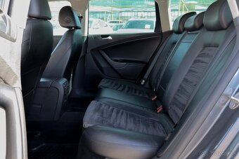 VW Passat B6 Variant 2.0 TDI CR Highline 4-Motion -NOVÉ STK- - 10