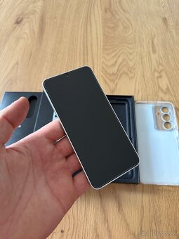 Samsung Galaxy S24 256 gb Marble Grey v záruke - 10