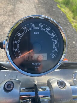 Triumph America - 10