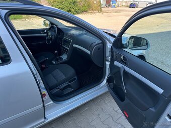 Škoda octavia 2 lift 1.6tdi combi - 10
