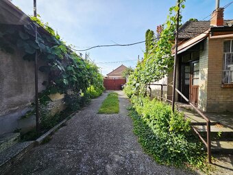Rodinný dom s pozemkom v obci Váhovce - 10